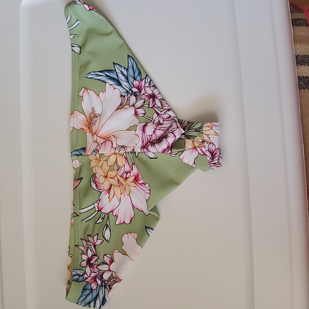 New Damsel Bikini Set size L - Picture 4 of 10